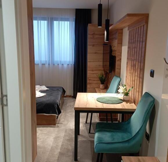 استودیوی لوکس, Ru&ki Apartman  Hotel Djina A13