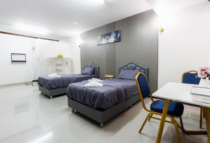 패밀리 룸, 2b Cozy Hostel ตรัง