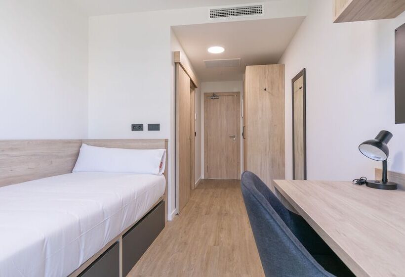 Номер Стандарт Индивидуальный, Micampus Getafe Ii Student Residence