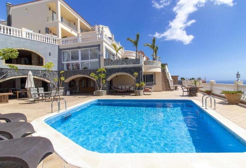 Номер Deluxe Вид на Море с Балконом, Boutique Villa Leicht & Friends