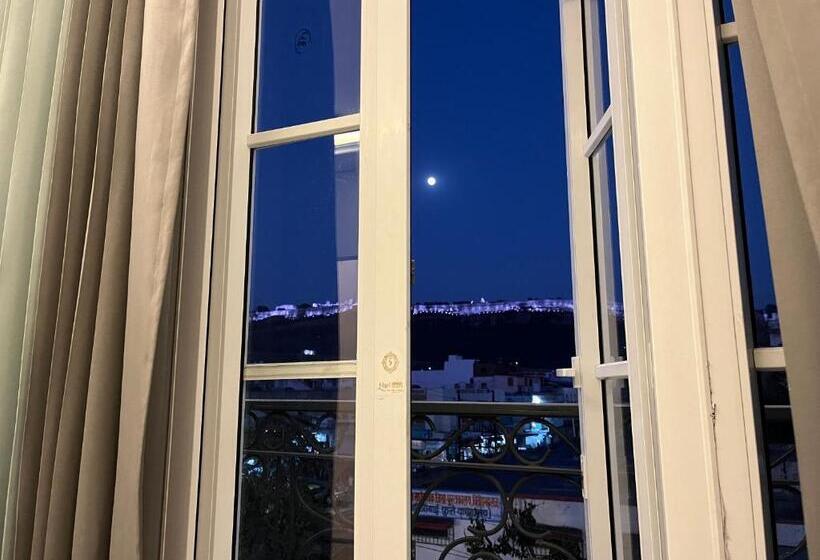 Номер Deluxe с Видом, Hari Leela Fort View Palace