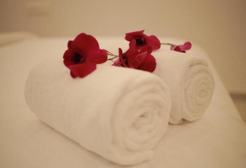 수피리어 룸, Humblebee Retreat Tattekkad