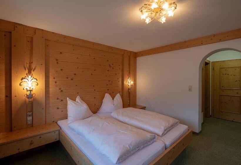 Номер Стандарт с Балконом, Gästehaus Almhof
