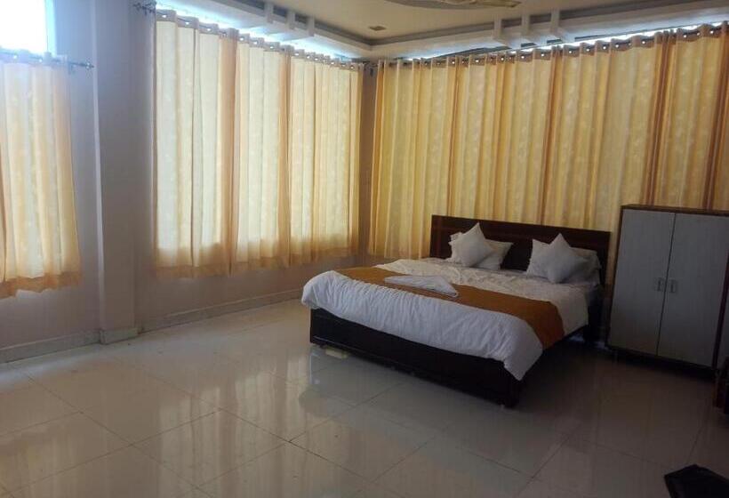 اتاق کلاسیک سه تخته, Oyo Arka Resorts Venue Of Joy