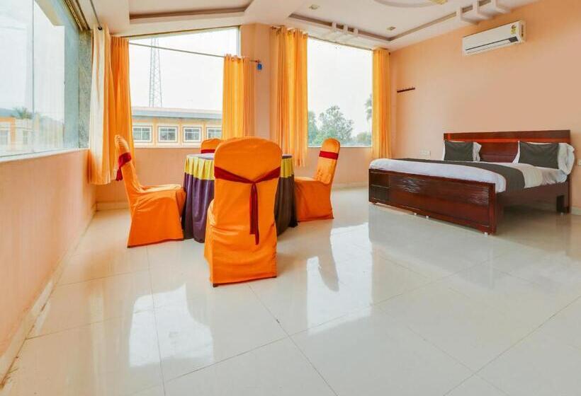 اتاق کلاسیک سه تخته, Oyo Arka Resorts Venue Of Joy