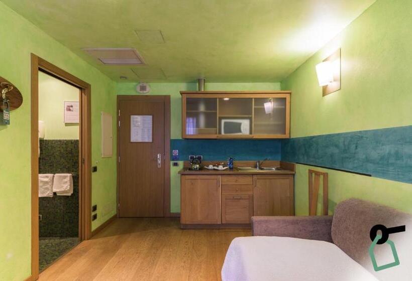 استودیو خانوادگی, Hotiday Discovery   Residence Verona