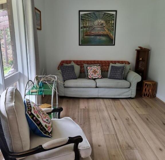 Номер Deluxe, Retreat In Stirling