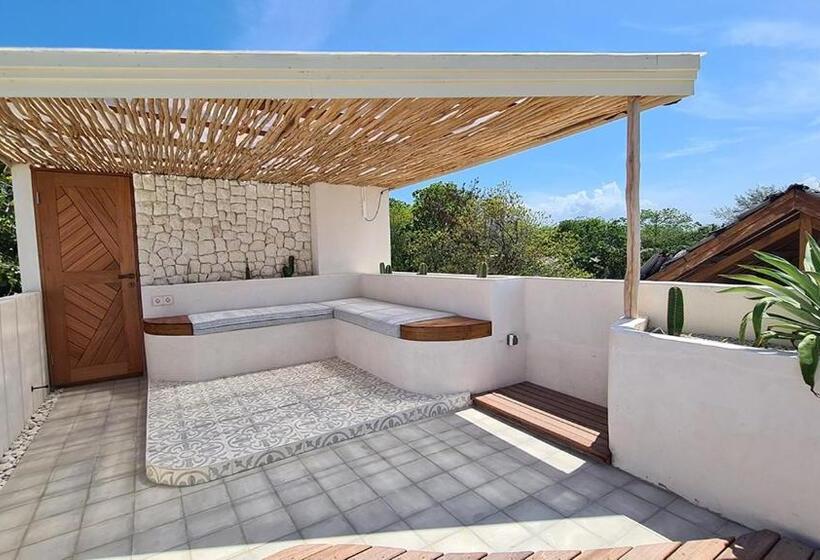 Апартаменты 1 Спальня Вид на Море, Shore Thing Gili Air Beachfront Apartment
