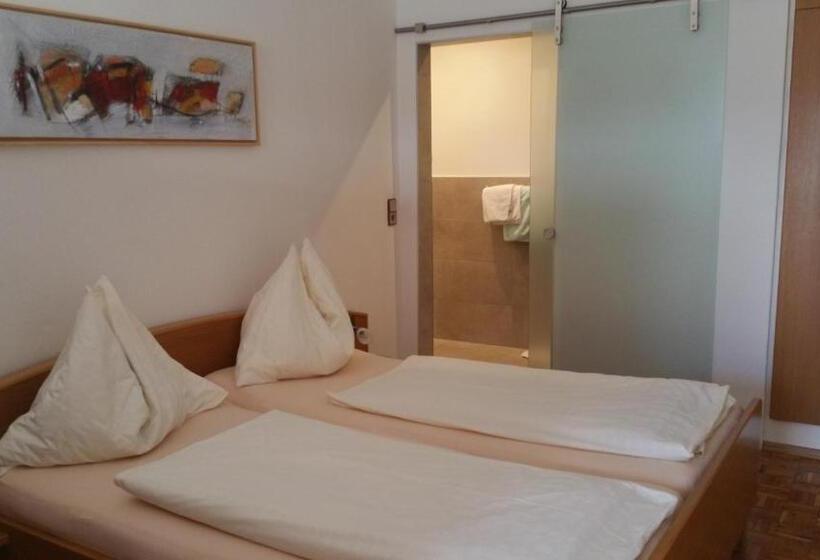 Номер Стандарт, Pension Persch