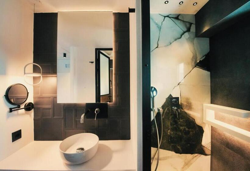 سوئیت با چشم‌انداز, Semeli Coast Mykonos, Curio Collection By Hilton