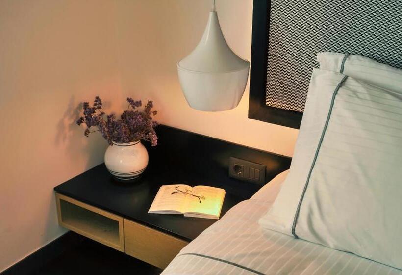 سوئیت پریمیوم, Semeli Coast Mykonos, Curio Collection By Hilton