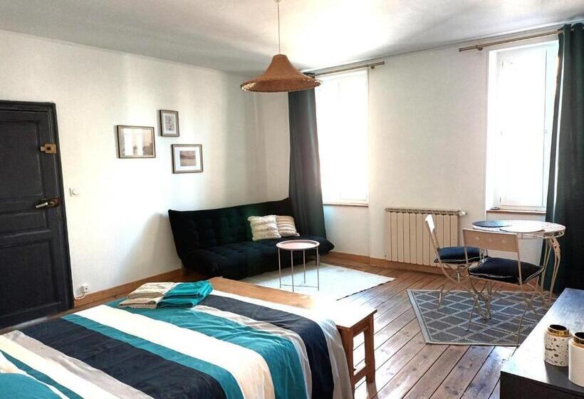 Номер Стандарт, Le Relais Du Fraysse   Chambres D Hôtes