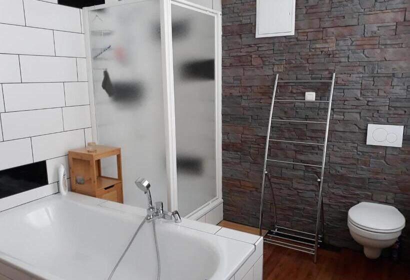 Номер Стандарт, La Couque Cuivrée