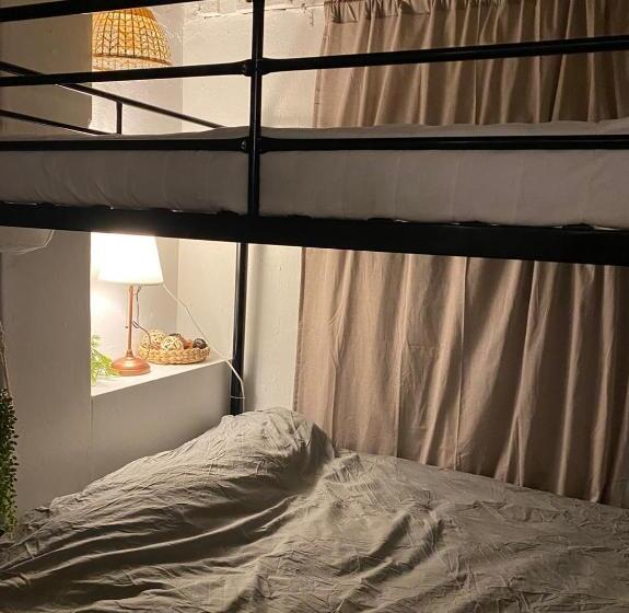 이코노이 4인룸, Space Ara
