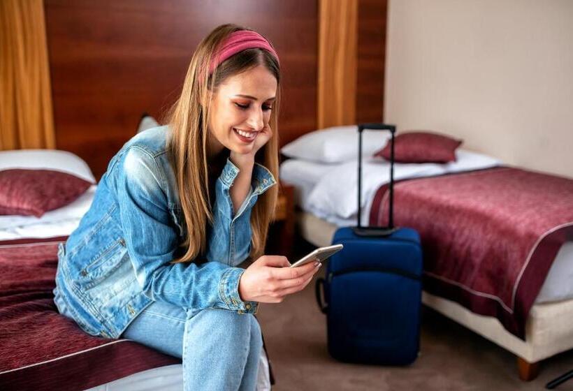 اتاق استاندارد سه نفره, Etno Selo Stanišići Hotel Ras