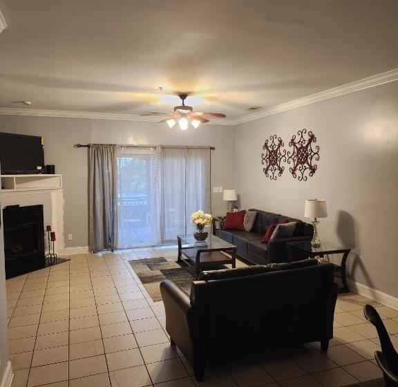 スタンダードシングルルーム, Private Room Balcony And Bathroom In Charleston