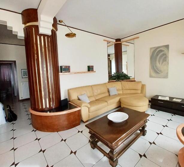 اتاق استاندارد, Valentina Rooms