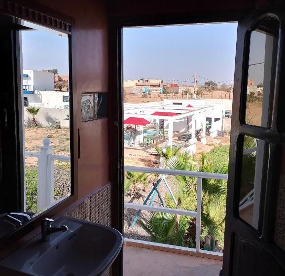 스탠다드 트리플 룸 풀장 전망, Riad Ocean Beach Douira