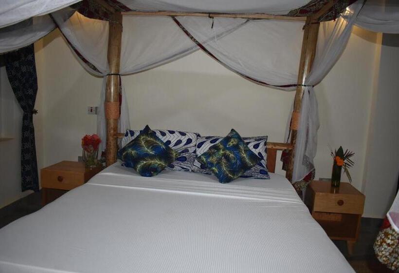 Номер Deluxe с Балконом, Kilimanjaro Accommodation