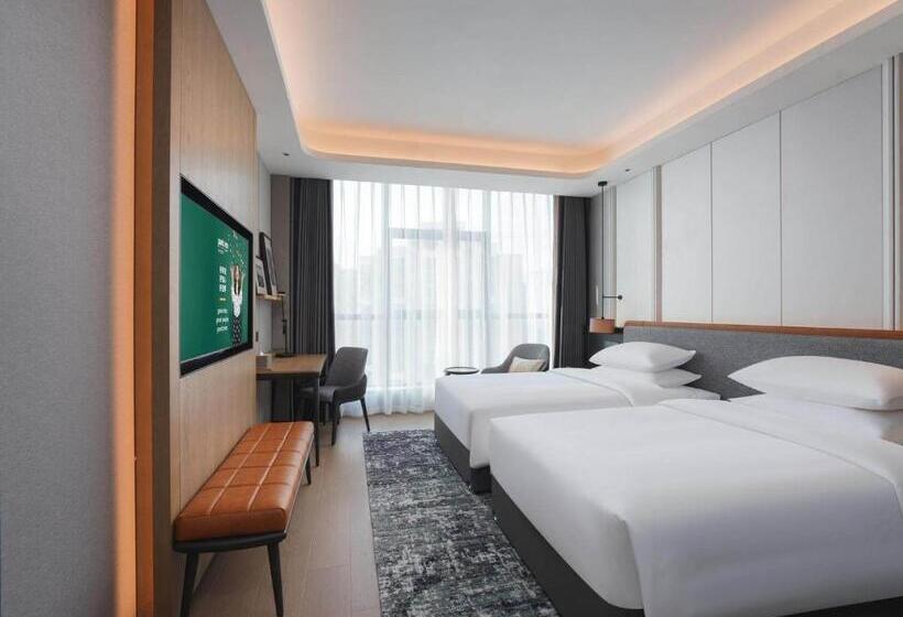 Номер Deluxe, Park Inn By Radisson Nanchong Yilong Star City Plaza