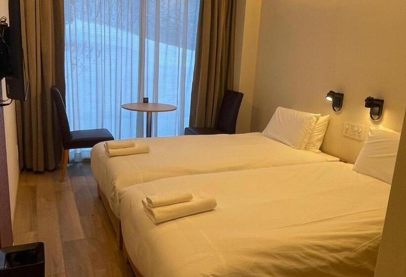 Номер Economy, White Hotel Grand Hakuba