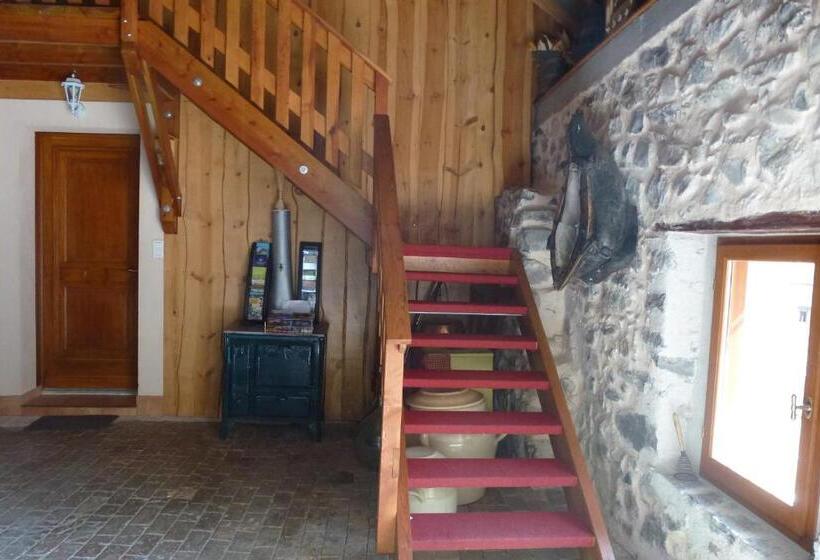 Номер Комфорт, Le Rocher Des Ducs, Vue Sur Montagne, Abris Voitures Et Motos