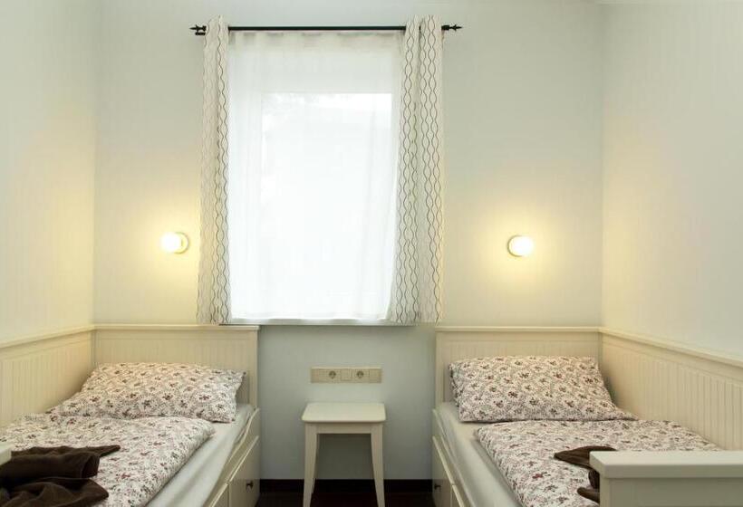 Апартаменты 1 Спальня, Villameehr