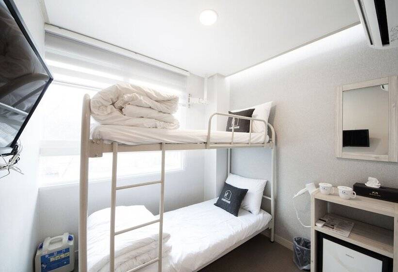 Номер Economy, K Grand Hotel Seoul