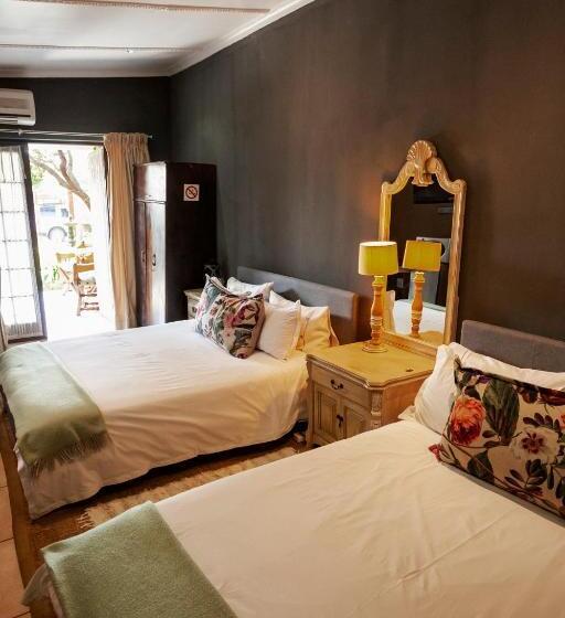 Семейный Номер, Town And Country Mpumalanga