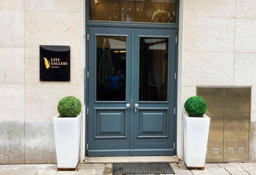 استودیوی لوکس, City Gallery Apartments