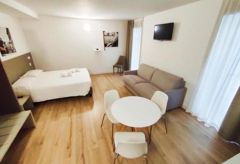 استودیوی لوکس, City Gallery Apartments