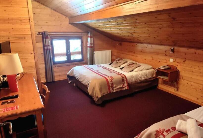 Номер Стандарт Трехместный, Epicéa Lodge Hôtel