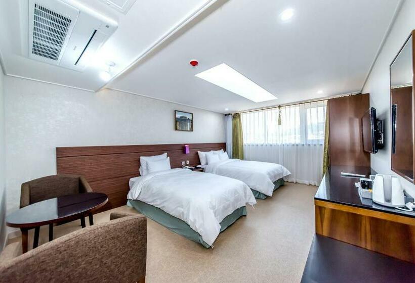 Habitació Estàndard amb Vistes, The Stay Century