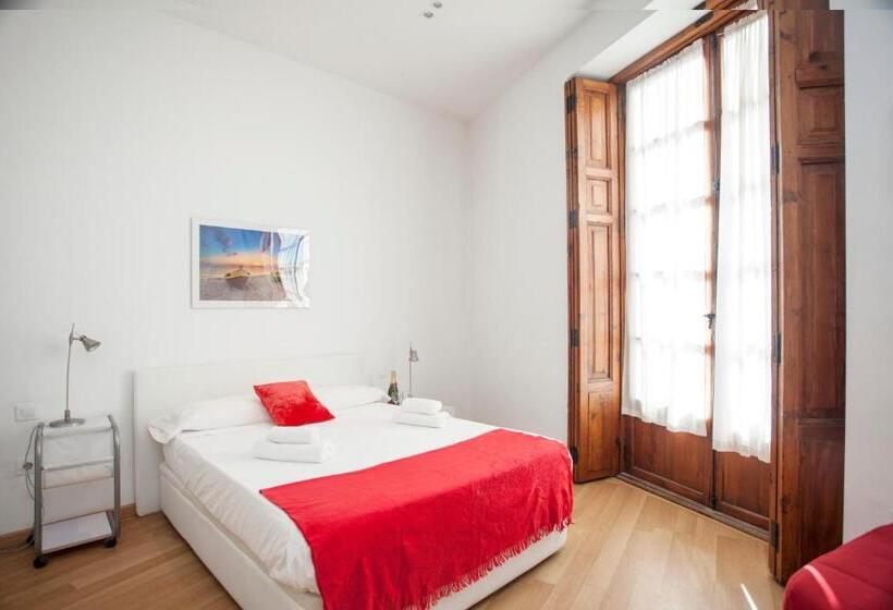 إستديو قياسى مزود بشرفة, Singularstays Plaza Del Mercado