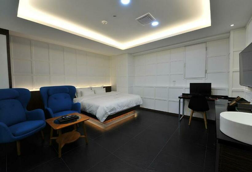 디럭스 룸, Ytt Hotel Nampo Dong Busan