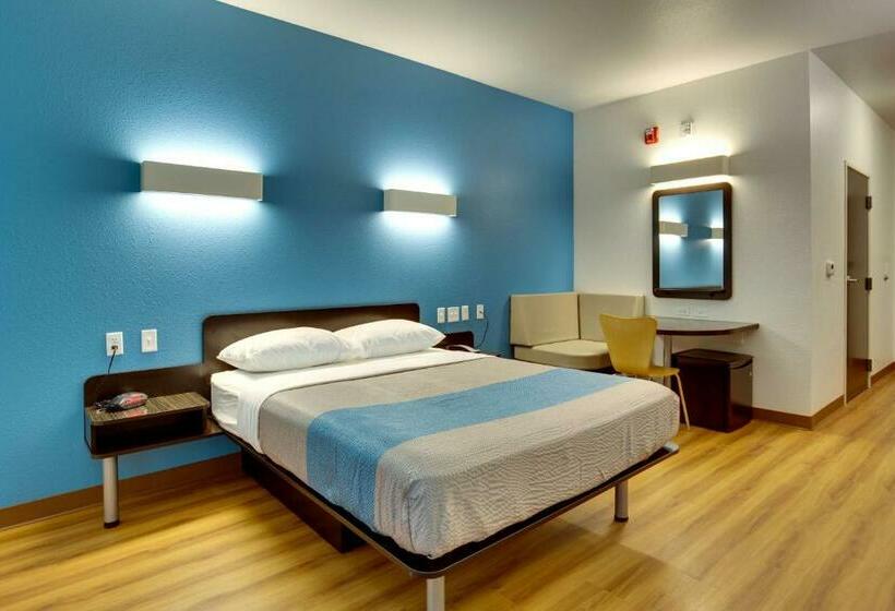 Номер Deluxe, Motel 6 Poplar Bluff, Mo