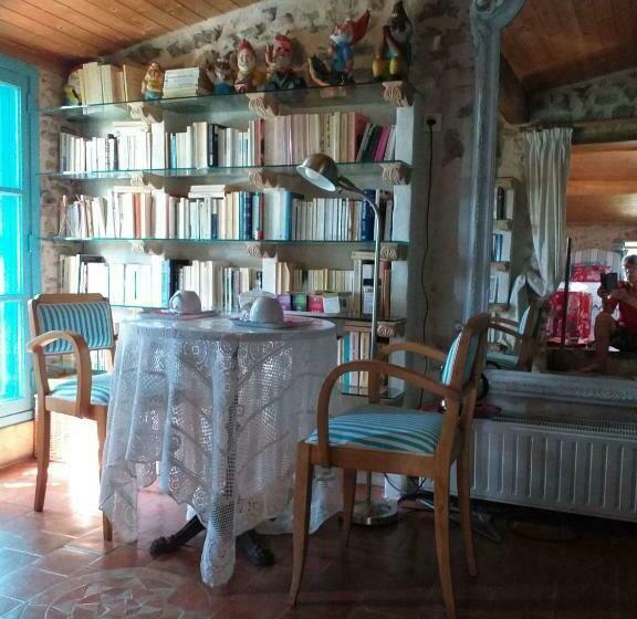 Семейный Номер, Riverside Home Cottage