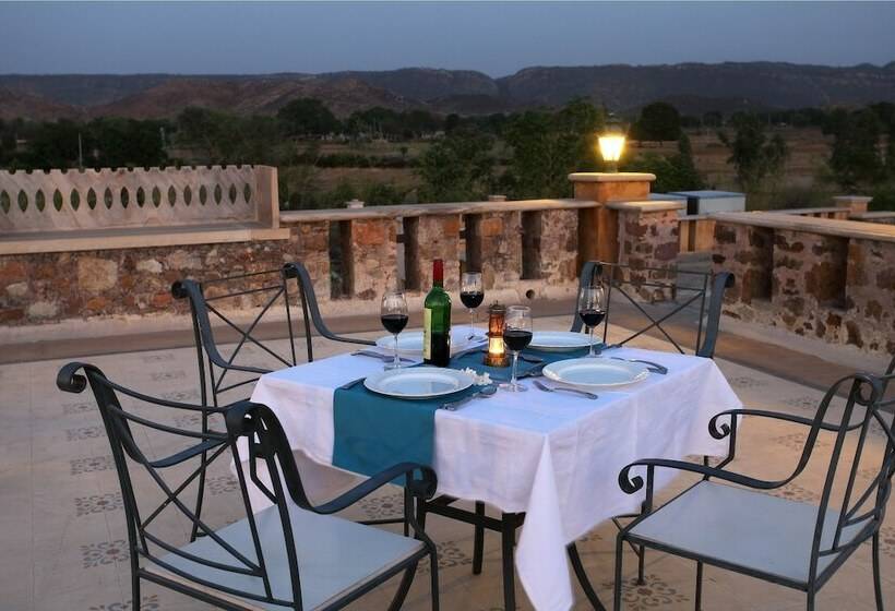 발코니 디럭스 룸, Juna Mahal Jungle Resort Ranthambore