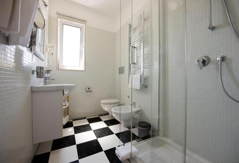 Полулюкс, Il Sole Bed And Breakfast