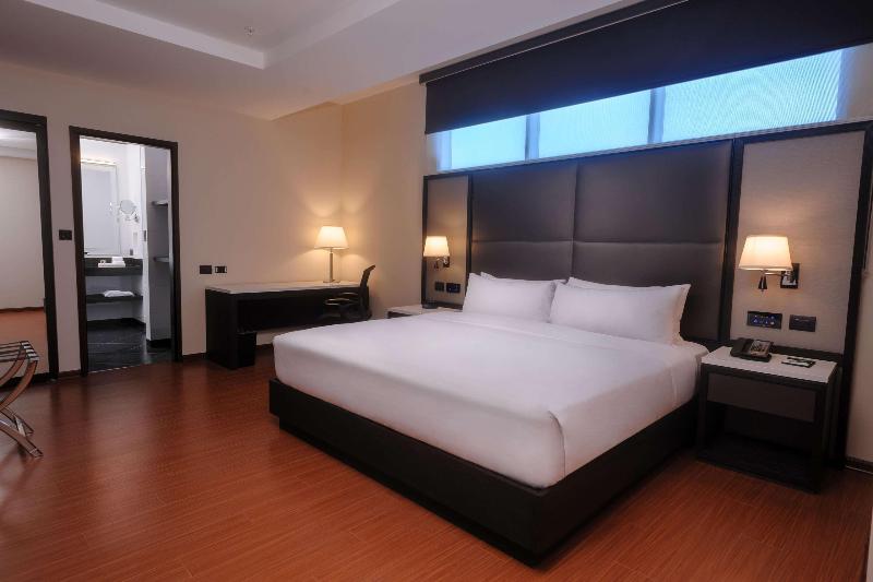 스위트 킹사이즈 침대, Hilton Garden Inn Lima Surco, Peru