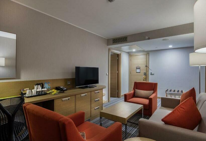 Люкс Кровать Кинг, Hilton Garden Inn Safranbolu