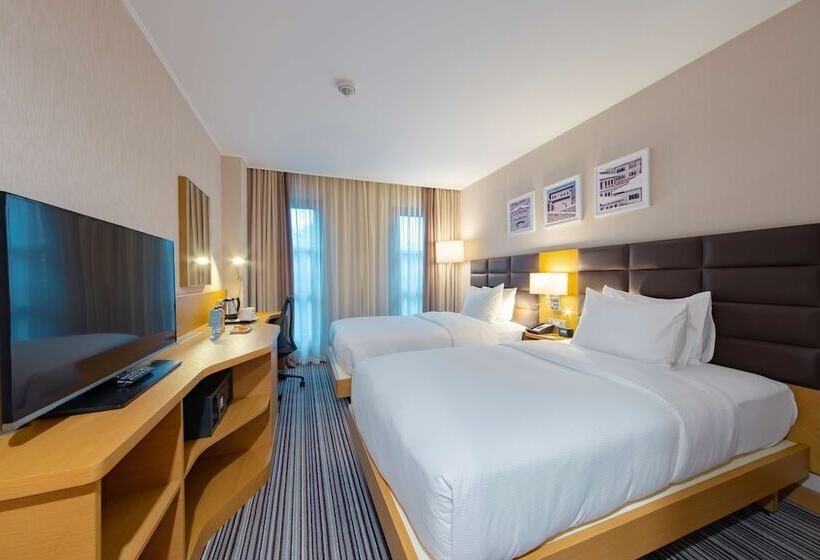 Номер Стандарт, Hilton Garden Inn Safranbolu