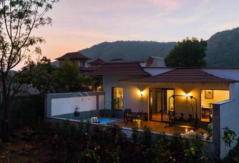 ویلای یک اتاق خوابه با استخر شنا, Anandam   Jacuzzi & Private Pool Villas In Udaipur
