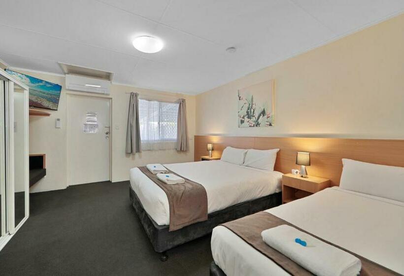 수피리어 룸, Oscar Motel