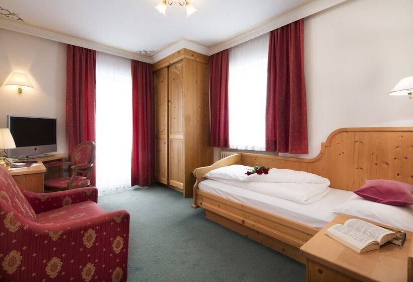 Номер Стандарт Индивидуальный, Dolomites Wellness Hotel Savoy