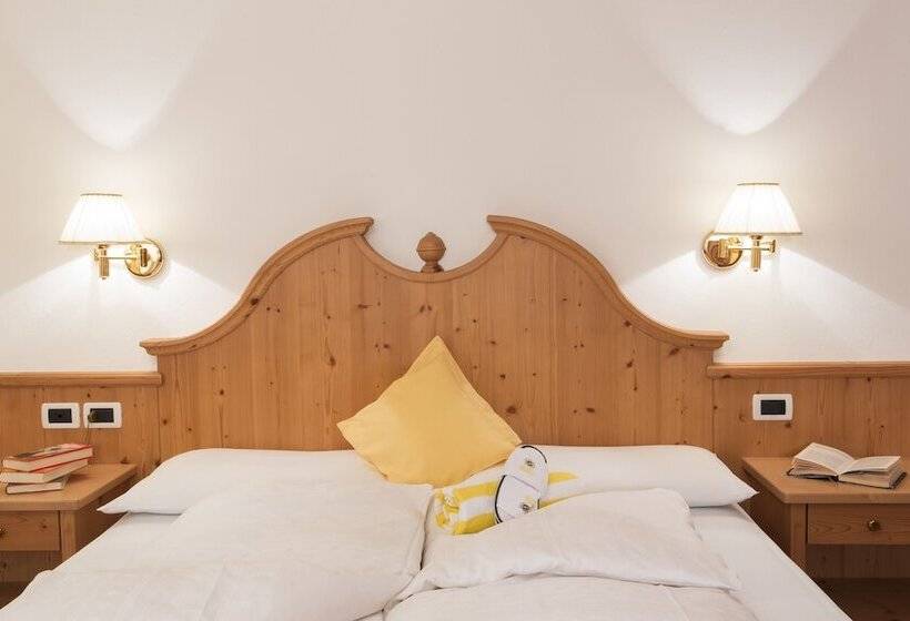 Номер Superior, Dolomites Wellness Hotel Savoy