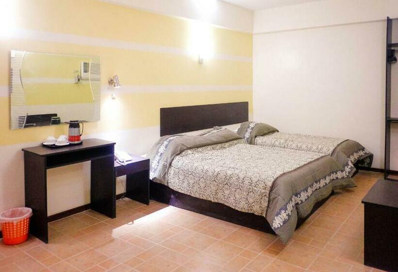 غرفة ديلوكس ثلاثية, Metro Park Hotel Mandaue