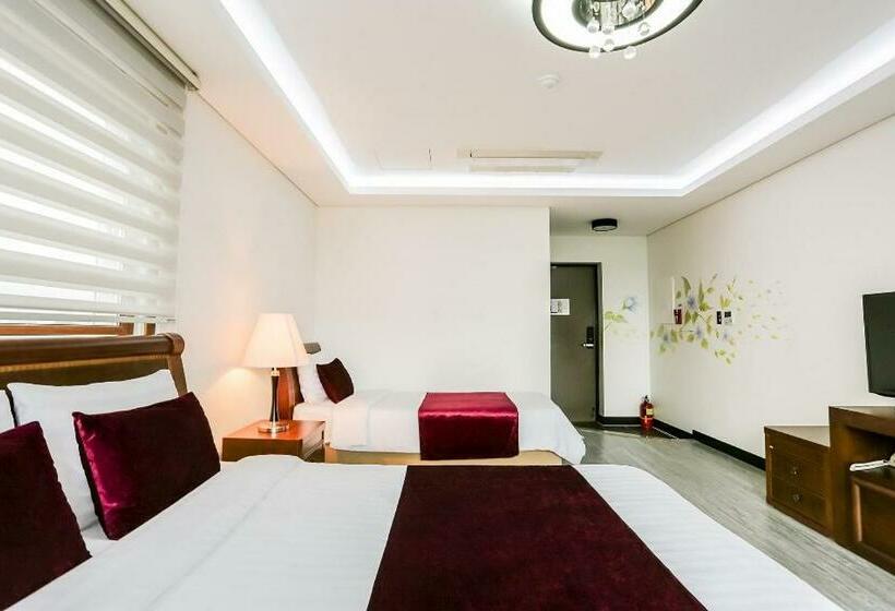 Номер Deluxe, The Seri Resort