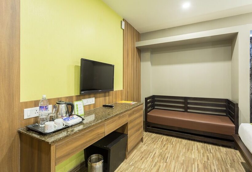 Номер Deluxe, Treebo Berrys Boutique