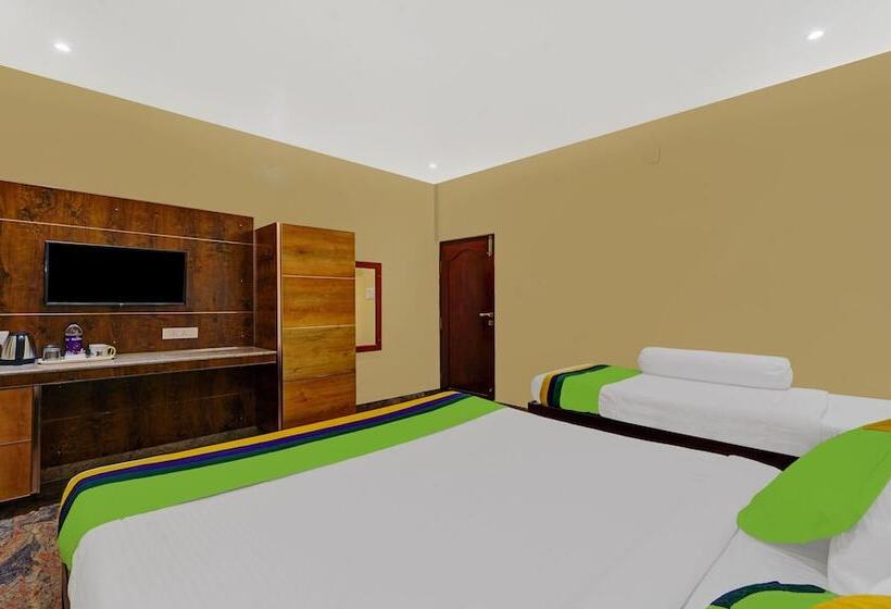 디럭스 룸, Treebo Grace Inn, 3 Min Walk From Promenade Beach